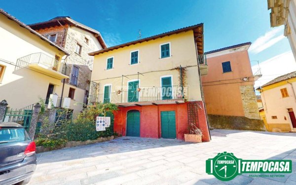 casa indipendente in vendita a Trisobbio