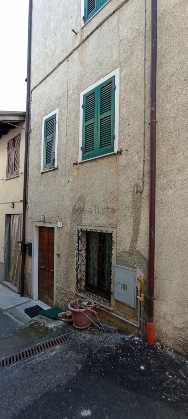 casa semindipendente in vendita a Trisobbio