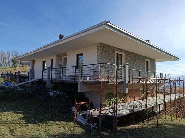 casa indipendente in vendita a Trisobbio