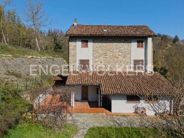 casa indipendente in vendita a Trisobbio