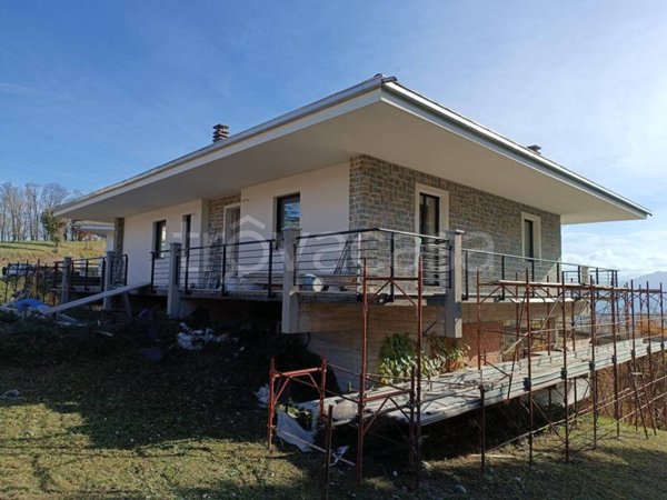 casa indipendente in vendita a Trisobbio