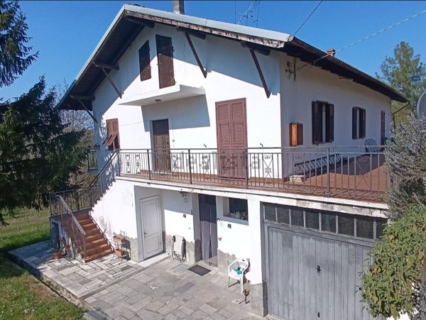 casa indipendente in vendita a Trisobbio