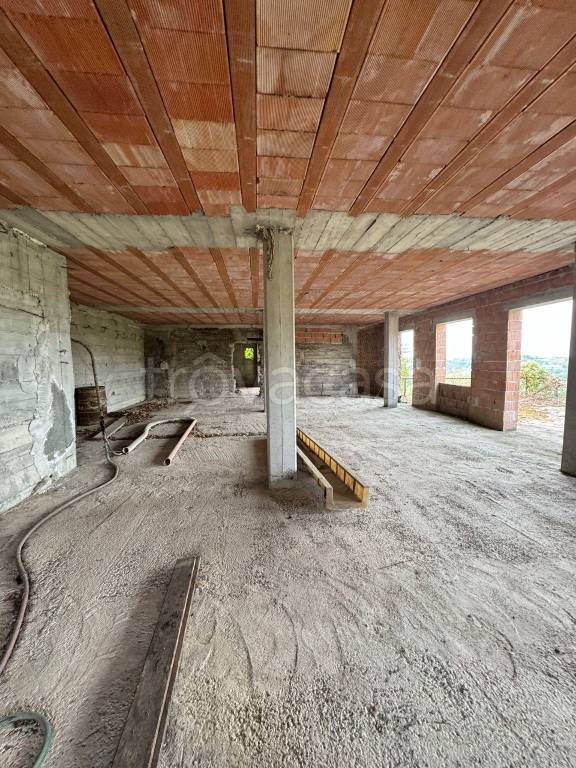 casa indipendente in vendita a Trisobbio