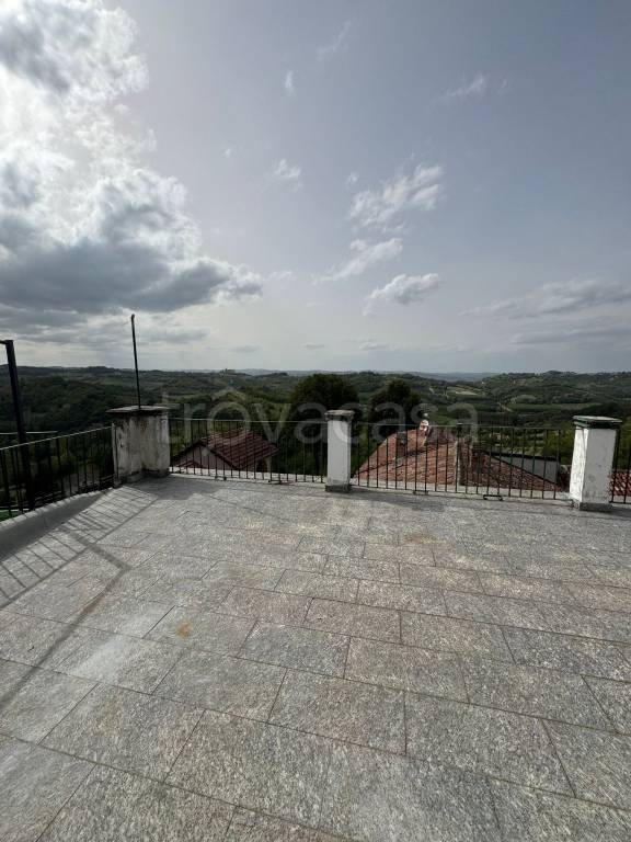 casa indipendente in vendita a Trisobbio