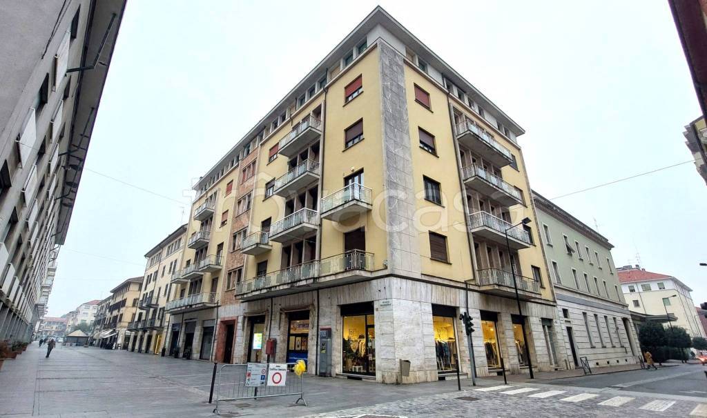 appartamento in vendita a Valenza