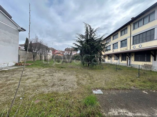 terreno edificabile in vendita a Valenza