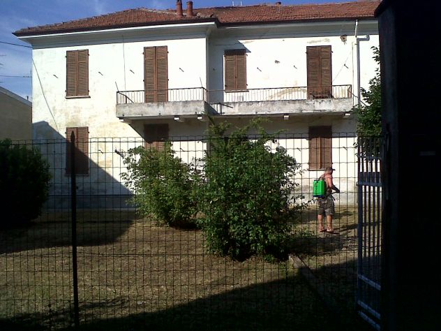 casa indipendente in vendita a Valenza