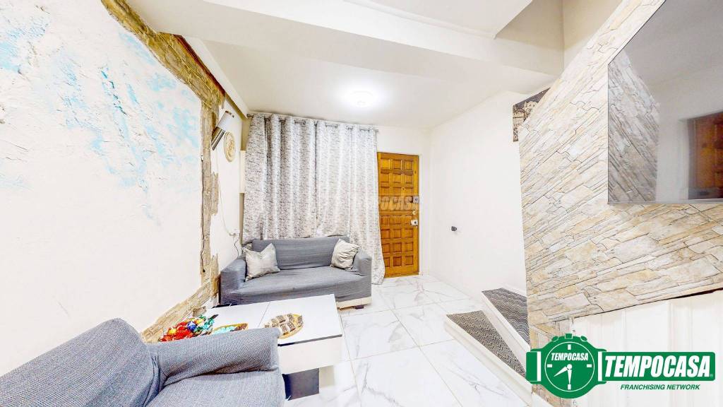 casa indipendente in vendita a Valenza