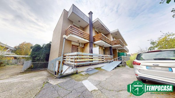intera palazzina in vendita a Valenza