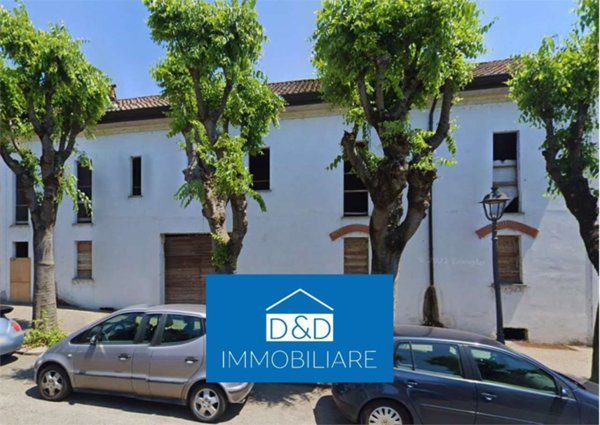 locale di sgombero in vendita a Valenza