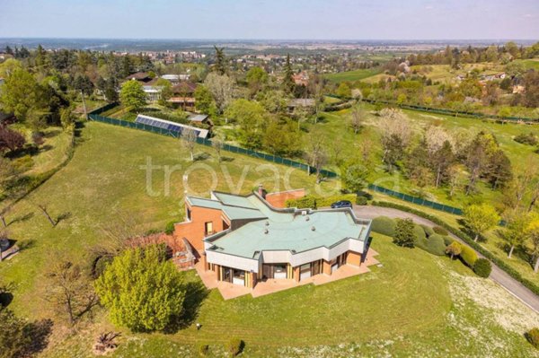 casa indipendente in vendita a Valenza