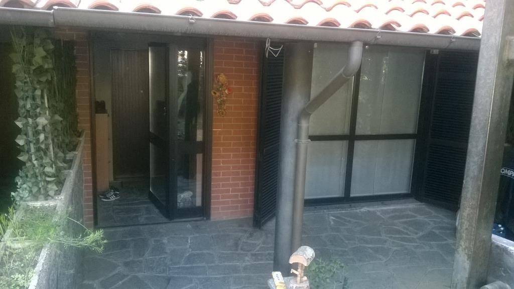 casa indipendente in vendita a Valenza