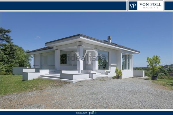 casa indipendente in vendita a Valenza