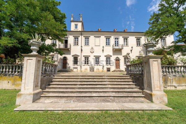 villa in vendita a Valenza