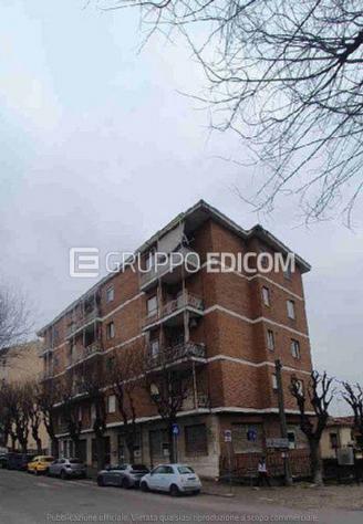 casa indipendente in vendita a Valenza