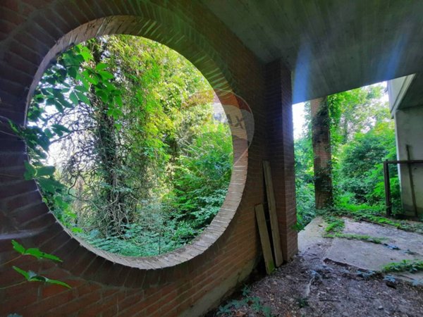 casale in vendita a Valenza