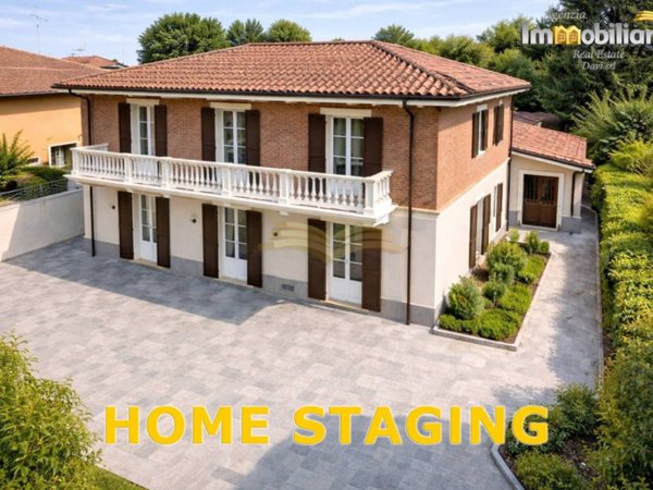 casa indipendente in vendita a Valenza