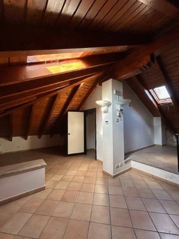 intera palazzina in vendita a Valenza