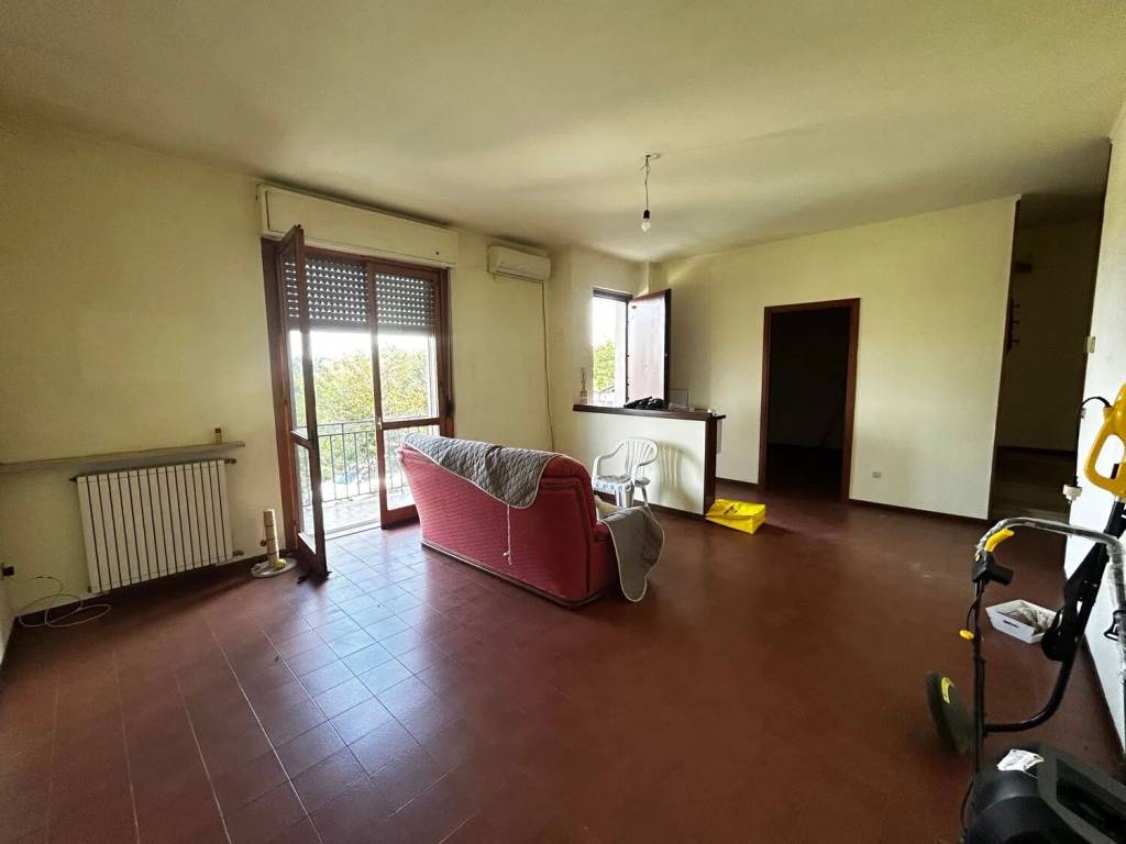 casa indipendente in vendita a Valenza