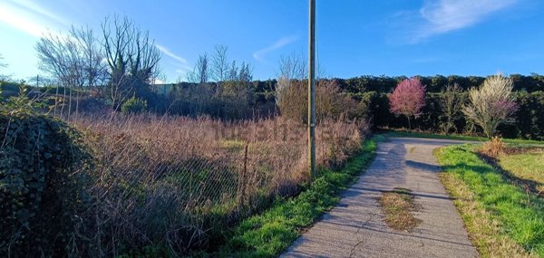 terreno edificabile in vendita a Valenza