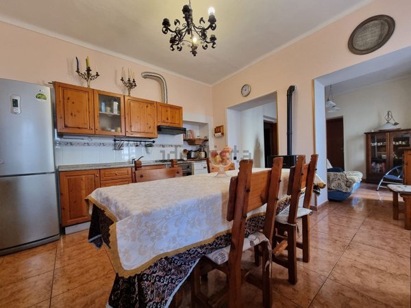 casa indipendente in vendita a Valenza