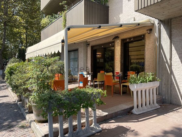 negozio in vendita a Valenza