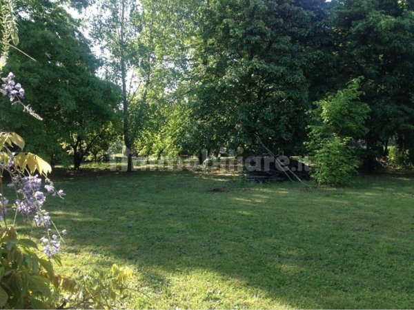 terreno edificabile in vendita a Valenza