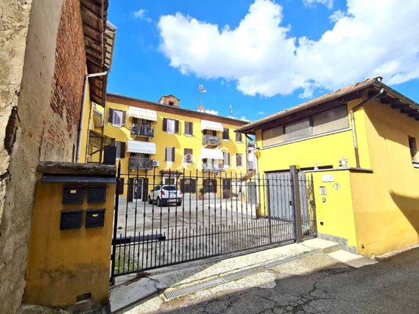 intera palazzina in vendita a Valenza