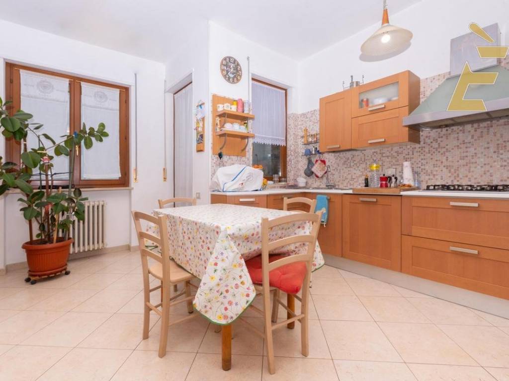 appartamento in vendita a Valenza