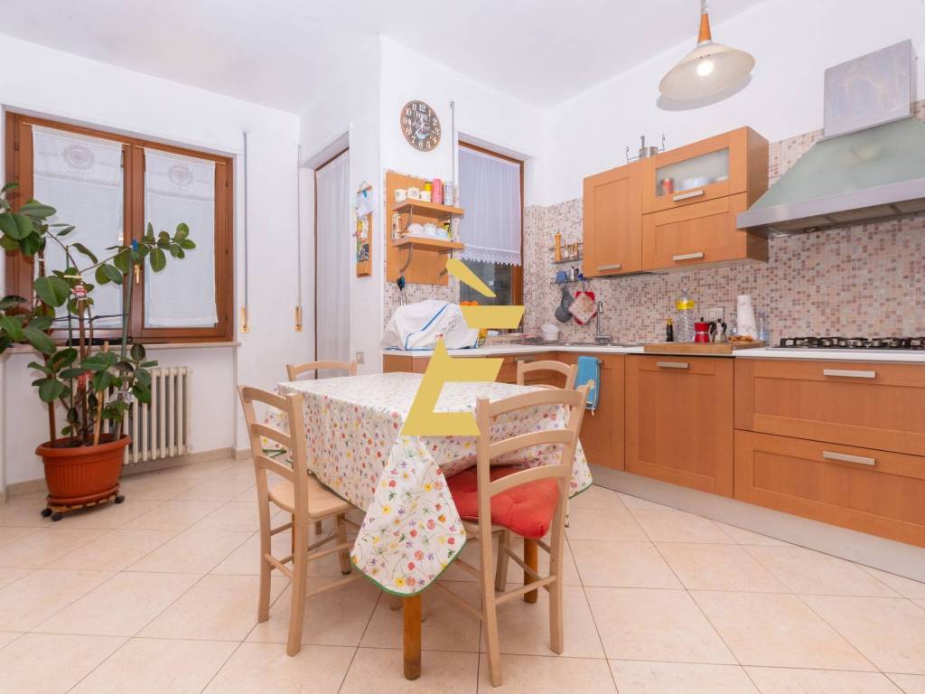 appartamento in vendita a Valenza