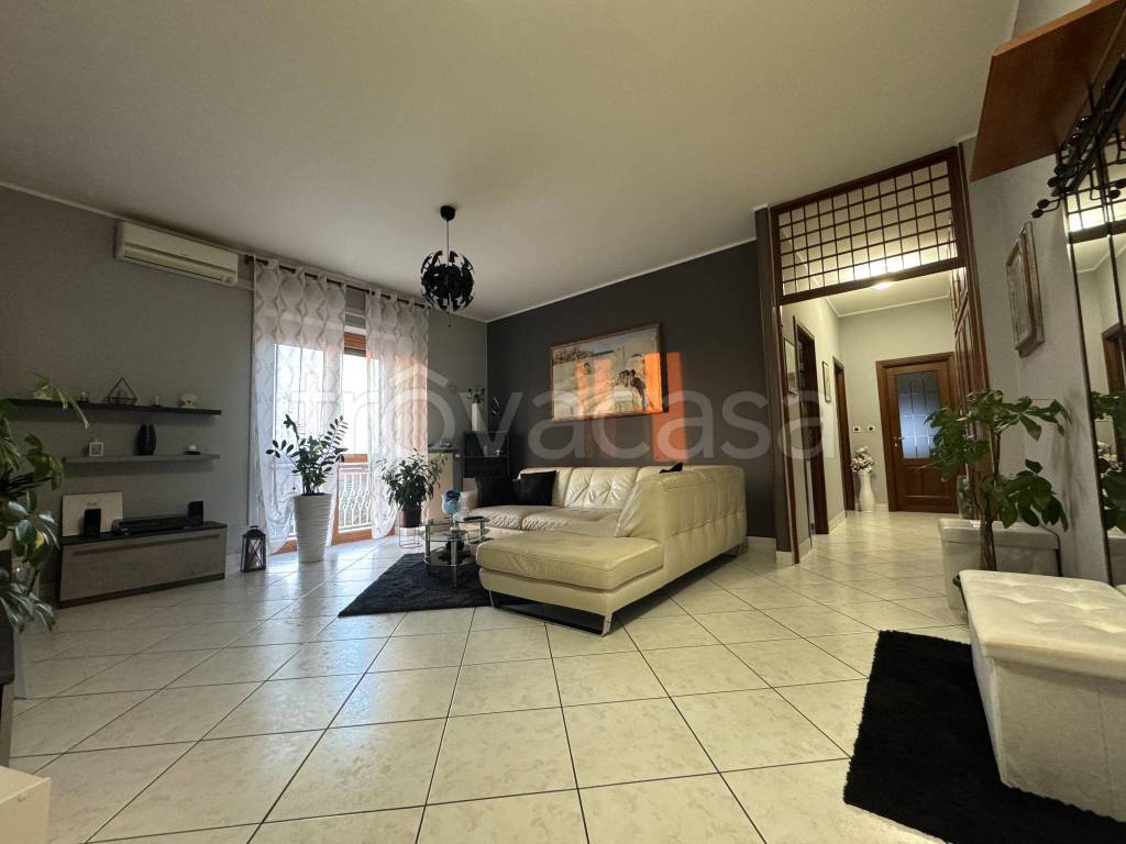 appartamento in vendita a Valenza