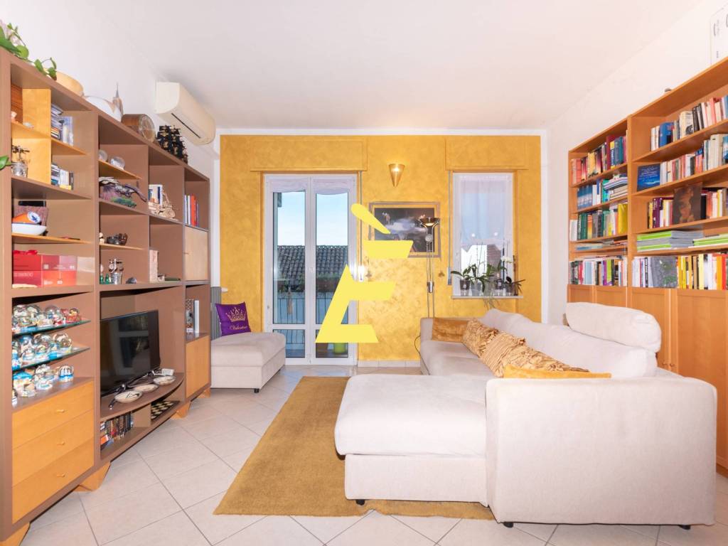 appartamento in vendita a Valenza