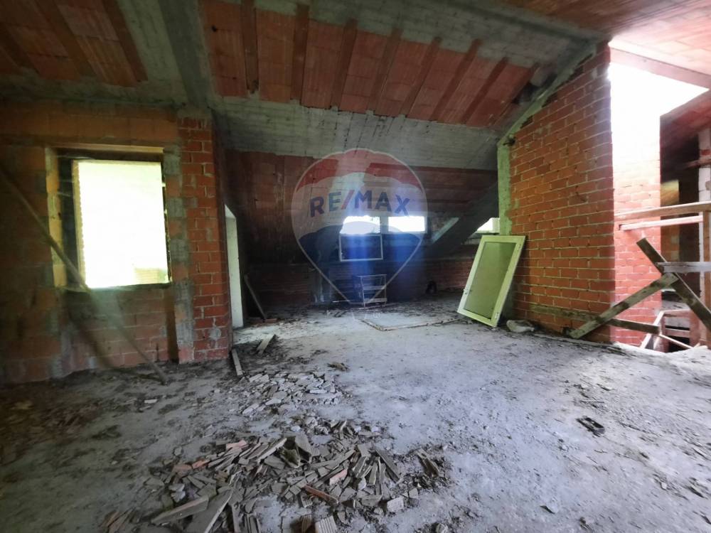 casa indipendente in vendita a Valenza