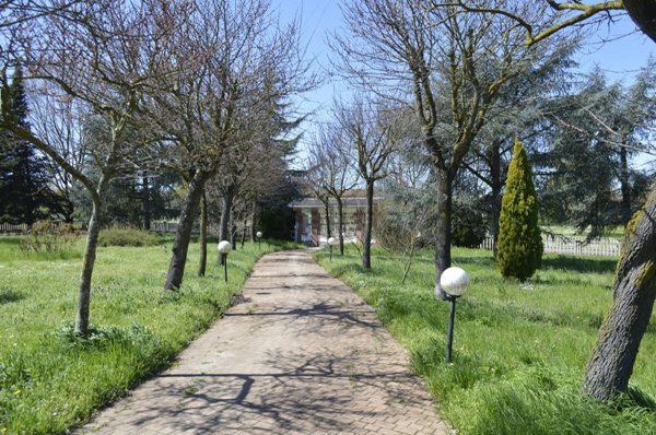 casa indipendente in vendita a Valenza