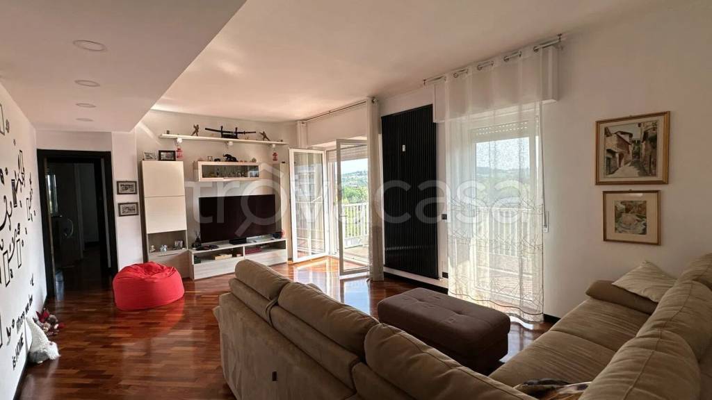 appartamento in vendita a Valenza