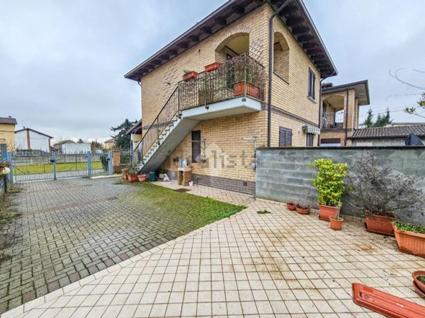 appartamento in vendita a Valenza