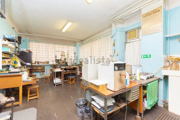 ufficio in vendita a Valenza