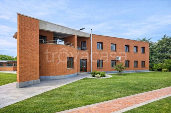 casa indipendente in vendita a Valenza