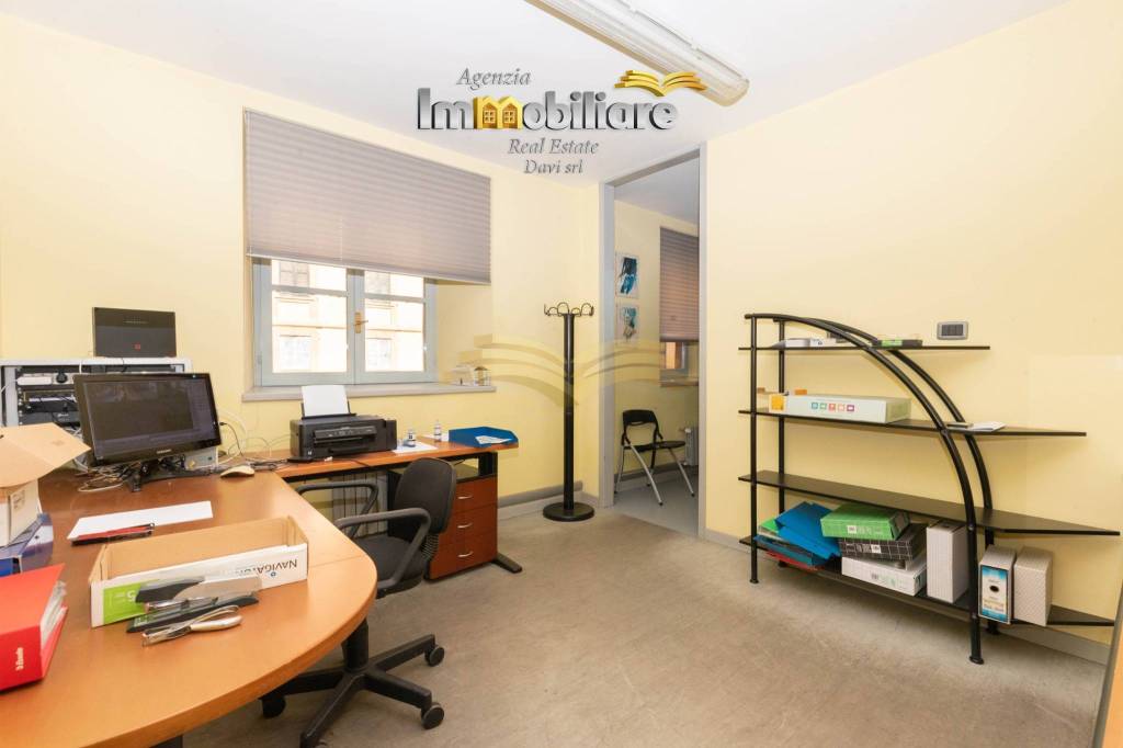 ufficio in vendita a Valenza