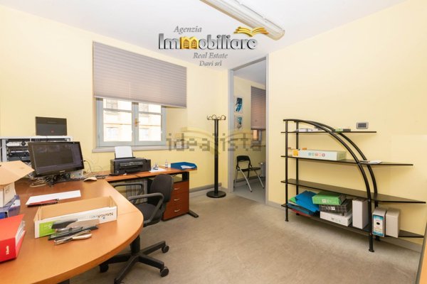 ufficio in vendita a Valenza