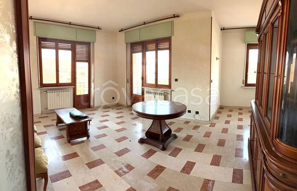 appartamento in vendita a Valenza