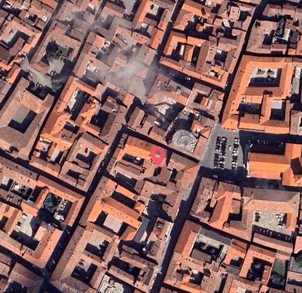 negozio in vendita a Valenza