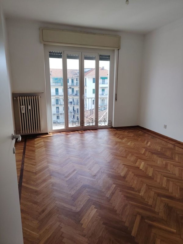 appartamento in vendita a Valenza