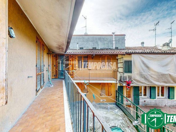intera palazzina in vendita a Valenza