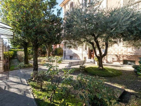 casa indipendente in vendita a Valenza