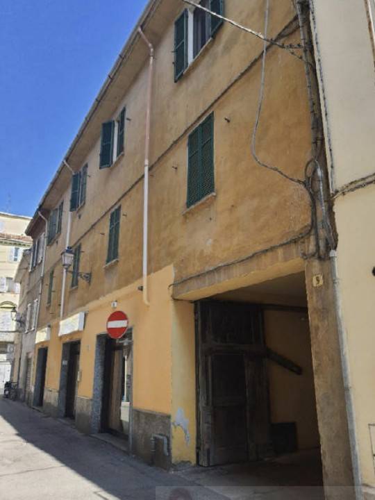 appartamento in vendita a Valenza