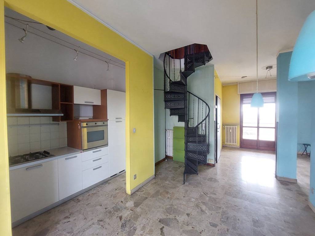 appartamento in vendita a Valenza