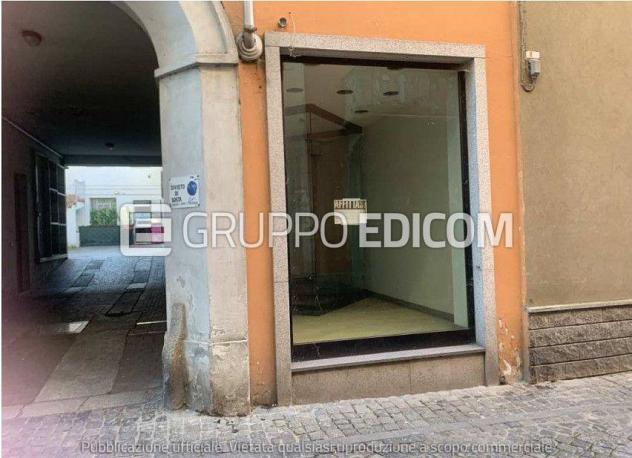 negozio in vendita a Valenza