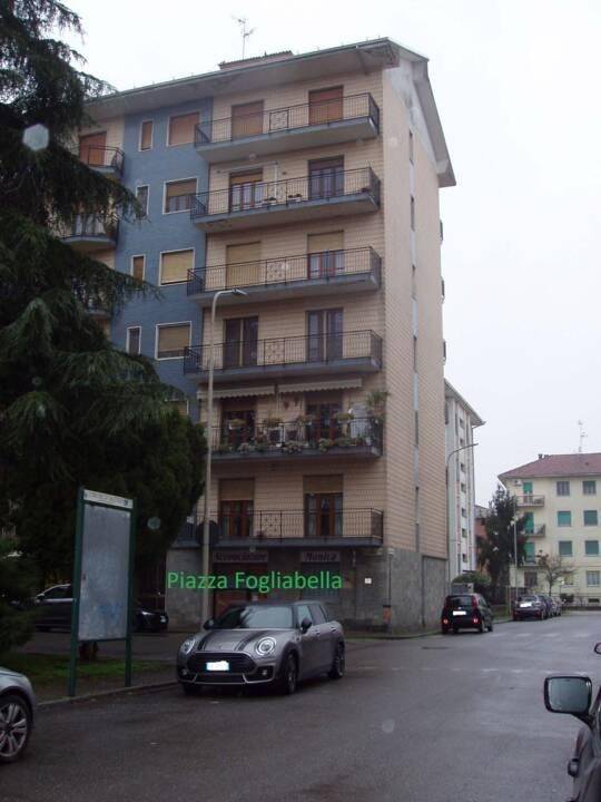 negozio in vendita a Valenza