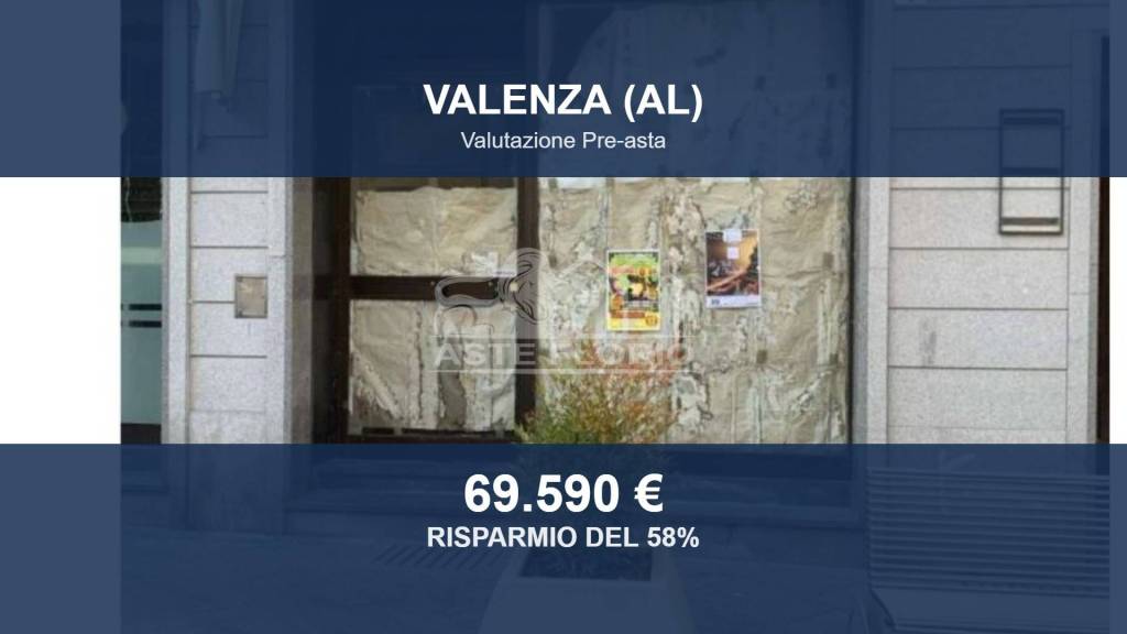 negozio in vendita a Valenza